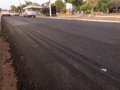 Prefeitura de Rondonópolis | Motoristas desrespeitam interdição e estragam microrrevestimento na Lions
