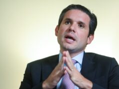 Motta avalia alternativas para acelerar reforma administrativa