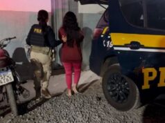 Grávida de oito meses é flagrada levando carregamento de maconha em ônibus de viagem