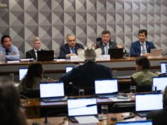 Com oposição no comando, CPMI do INSS começa com lista de convocações