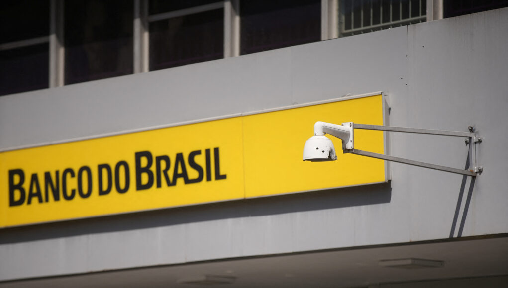 2024-09-26T134547Z_1_LYNXMPEK8P0KS_RTROPTP_4_BRAZIL-GUNS.jpg