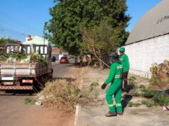 Serviços de zeladoria seguem por vários bairros nesta quarta-feira