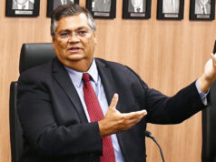 Dino usa ação sobre tragédia para tentar blindar Moraes