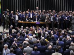 Motta abre sessão com duas horas de atraso em meio a obstrução bolsonarista – CartaCapital