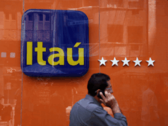 Itaú segue líder e Vivo volta à lista