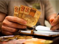 Veja qual é o 5ª dia útil de agosto, limite para salário cair na conta