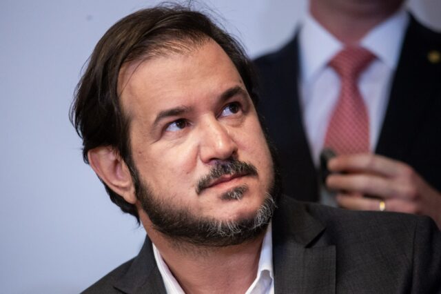 Presidente-do-UniaCC83o-Brasil-AntoCC82nio-Ruedajpeg.jpeg