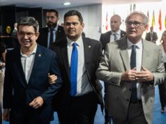 Motim da oposição: Alcolumbre sai fortalecido e mais próximo de Lula
