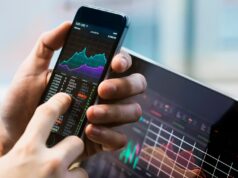 Ibovespa supera 155 mil pontos pela 1ª vez com embalo externo e tem 14ª alta seguida