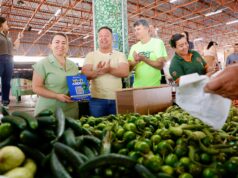 Prefeitura de Rondonópolis | Cláudio Ferreira inaugura internet de graça nas principais feiras da cidade
