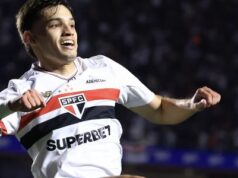 São Paulo se reabilita, bate Vitória e pode terminar 1º turno no G6