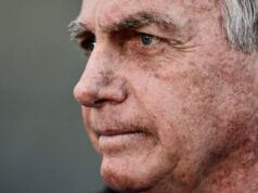 PGR se manifesta contra policiais dentro da casa de Bolsonaro