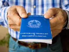 Trabalhadores com mais de 60 são grupo que mais cresce. O que isso diz sobre mercado?