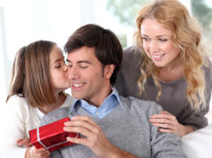 Pesquisa revela que48,9% dos brasileiros pretendem comprar presentes