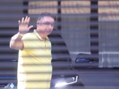 Moraes manda polícia monitorar área externa da casa de Bolsonaro