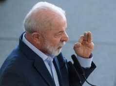 Lula cobra ministros por programa de habitação: “Me devem explicações”