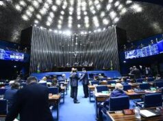 Senado aprova mudanças da Câmara em lei que protege crianças nas redes
