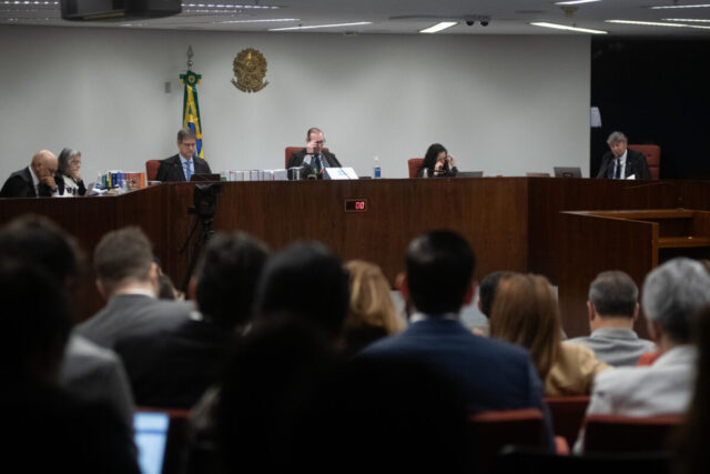 10-de-setembro-STF-plenario-da-primeira-turma-Julgamento-do-ex-presidente-Jair-Bolsonaro-PL-e-de-mai.jpeg