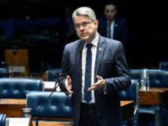 Relator afirma que PEC joga imagem do Legislativo no lixo