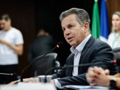 Governador do MT fratura costelas após queda e é internado em Cuiabá