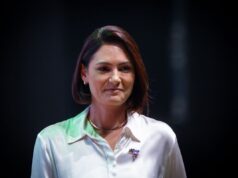 Michelle posta versículo bíblico após fala de Fux em julgamento no STF