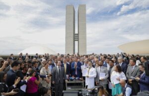 Oposição pressiona por anistia, mas STF pode barrar medida