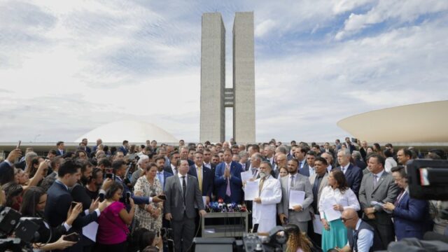 Oposicao_AtoContra_STF_AlexsandreDeMoraes_SostenesCavalcante_FlavioBolsonaro-848x477.jpg