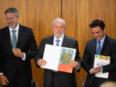 Lula pressiona ministros do Centrão e entra em embate com União Brasil
