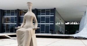 Suprema Corte mantém suspensão de penduricalhos em salários