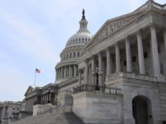 Enquanto golpe é julgado, Washington recebe grupos pró e anti-sanções