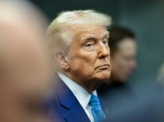 Trump anuncia tarifas para caminhões, móveis e farmacêuticos