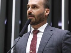 Oposição transforma Eduardo em líder para evitar perda de mandato