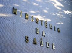 Após fala de Trump, governo Lula nega relação do paracetamol com autismo