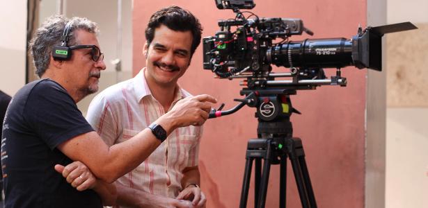 kleber-mendonca-filho-e-wagner-moura-no-set-de-o-agente-secreto-em-competicao-em-cannes-2025-1744295.jpeg