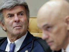 Fux se levanta 3 vezes, reclama e ‘abre divergência’ antes de votar