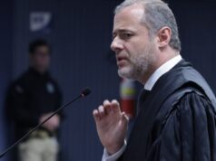 Defesa de Bolsonaro cita Caso Dreyfus e “legislação soviética”