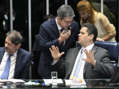 Governo age para agradar Alcolumbre – 21/10/2025 – Poder