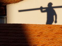 Pedreiro de confiança da família é preso por suspeita de abuso sexual contra filhas de casal