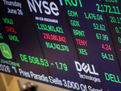 Futuros de NY iniciam semana em alta, apesar do shutdown; Nikkei salta quase 5%