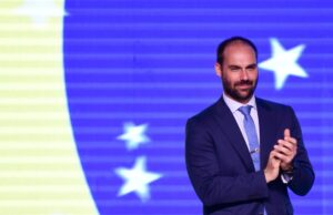 O que PGR alegou ao se manifestar contra a prisão de Eduardo Bolsonaro