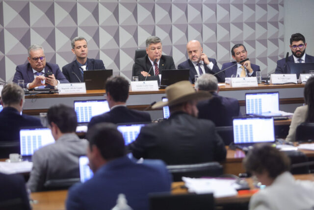 Antonio-Carlos-Camilo-Antunes-o-Careca-do-INSS-e-ouvido-na-Comissao-Parlamentar-Mista-de-Inquerito-C.jpeg