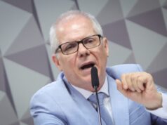 Ex-presidente do INSS reconhece irregularidades, mas nega envolvimento