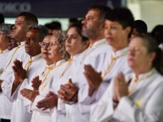 Festa de Nossa Srª Aparecida reúne multidão na Esplanada, em Brasília