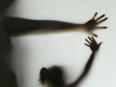 Homem é preso por abusar sexualmente de irmã em Niterói