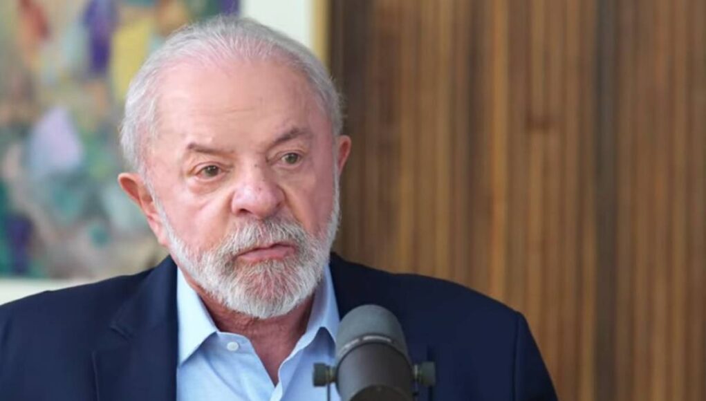Lula-e-radio.jpg