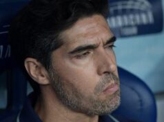 Abel se cala sobre arbitragem, mas indica irritação: ‘Imagens estão aí’