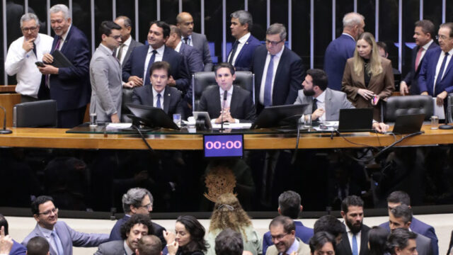 hugo-motta-sessao-plenario-camara-dos-deputados-24set2025-848x477.jpg