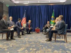 Reunião entre Lula e Trump foi amistosa, mas tarifaço foi mantido