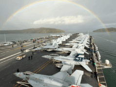 EUA deslocam maior porta-aviões do mundo para América Latina