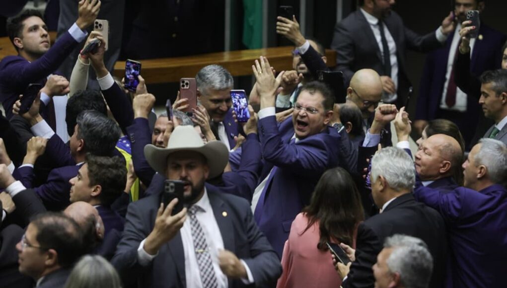 oposicao-pl-anistia.jpeg